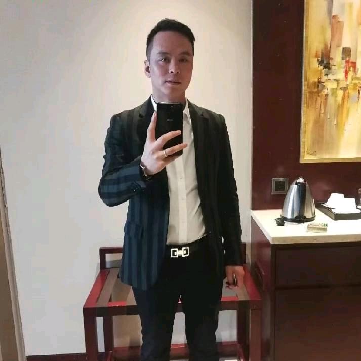 龙哥哥（门窗疯子）