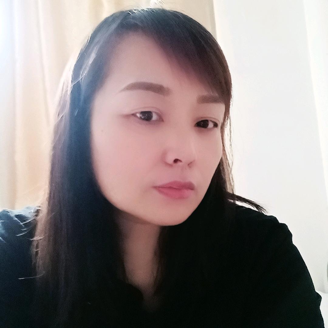 琼