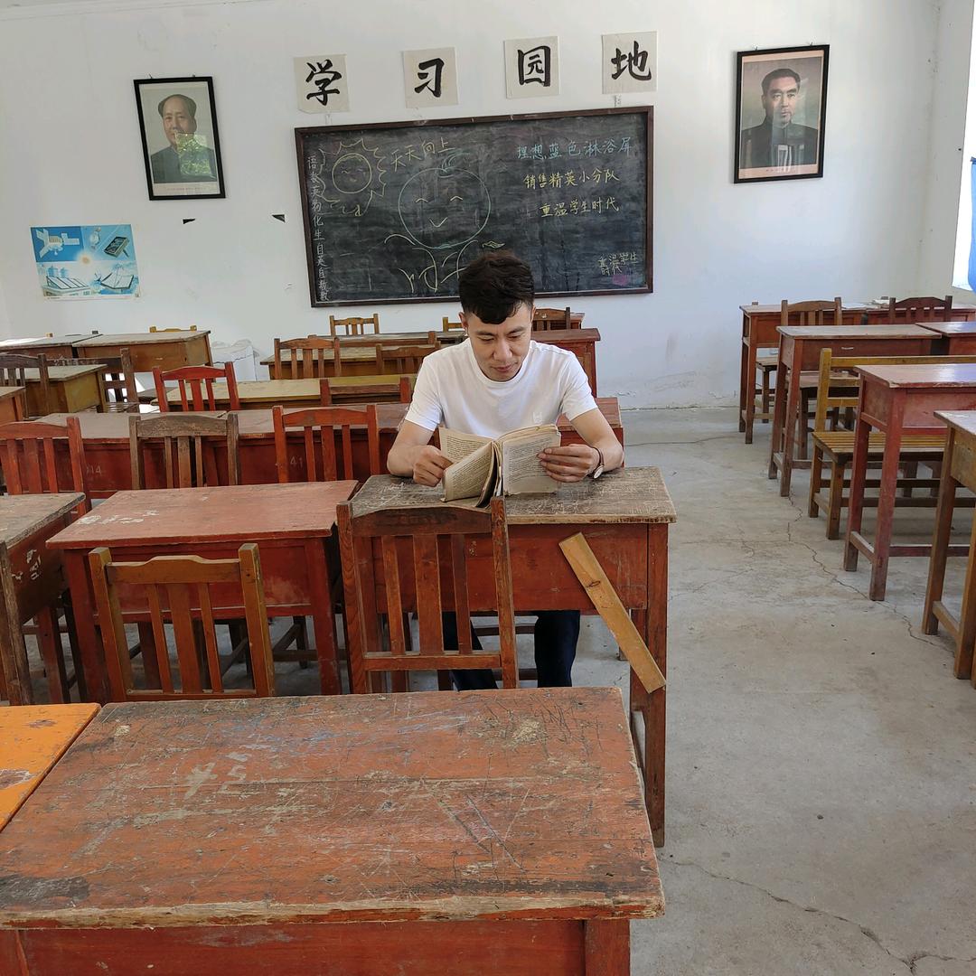 努力的华仔
