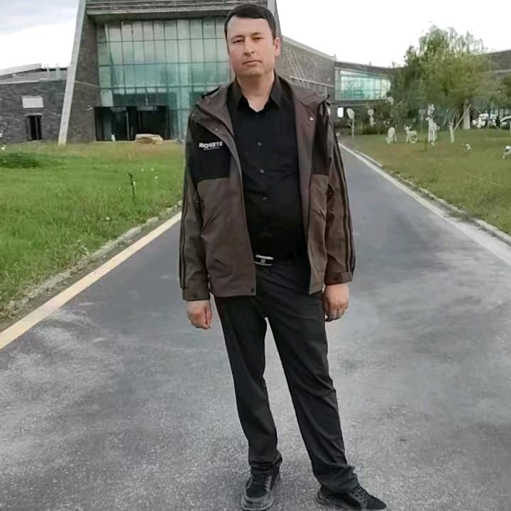 乌吉麦麦提
