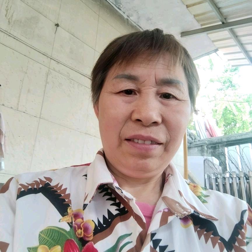 张明英唱歌13.1开播，新人开播创业创业