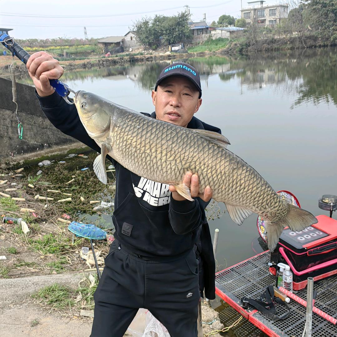 绵阳老汪钓鱼（户外运动）