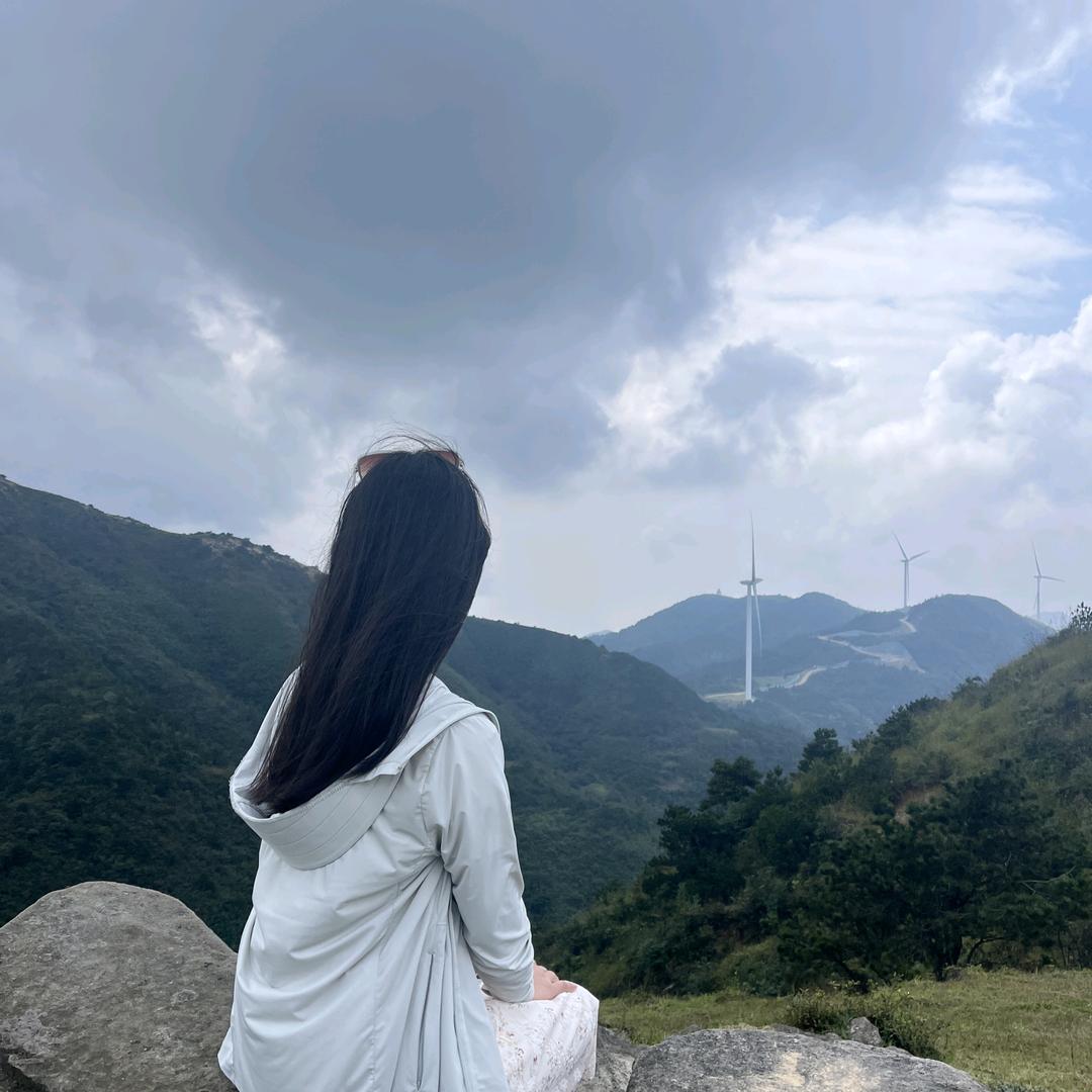 一个小莎子（被王源送毛毯版）