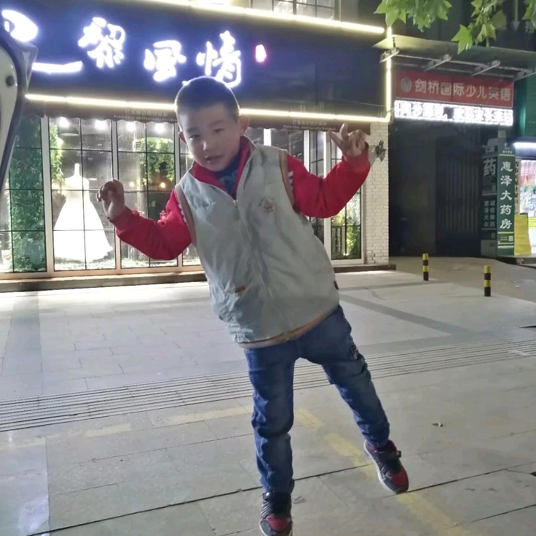 只谈风月，莫论人非