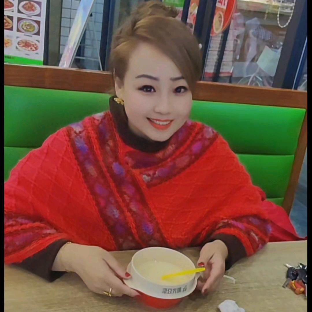 看淡一切w艳