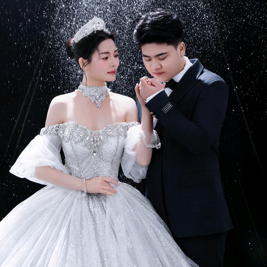 𝐿𝑜𝑣𝑒𝑟欧阳