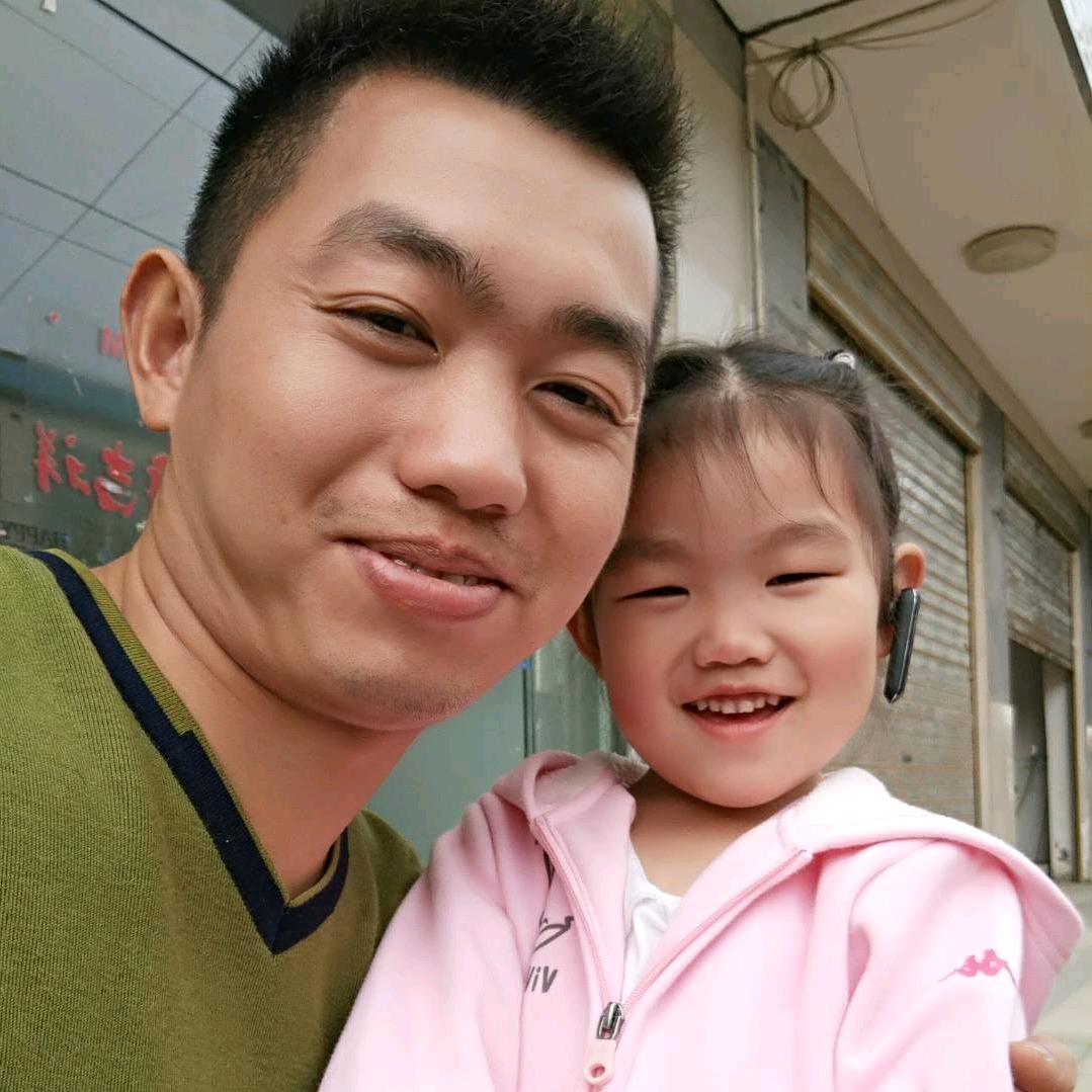 范新佳