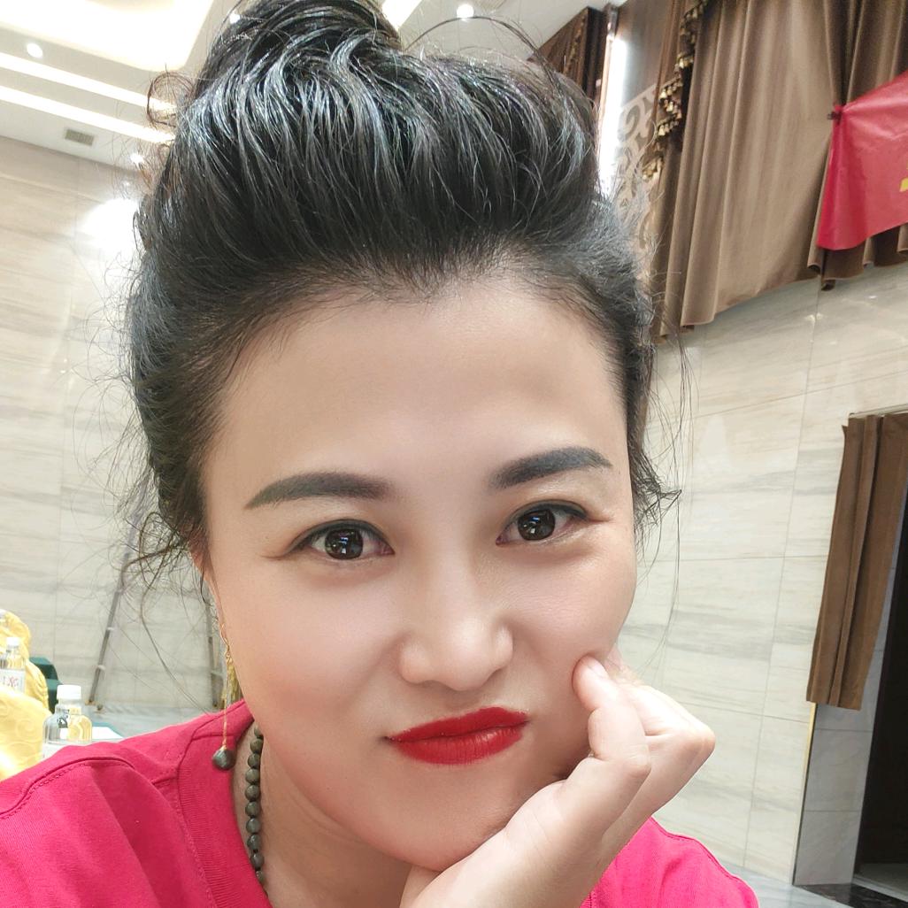 侯马市新港李映服装店