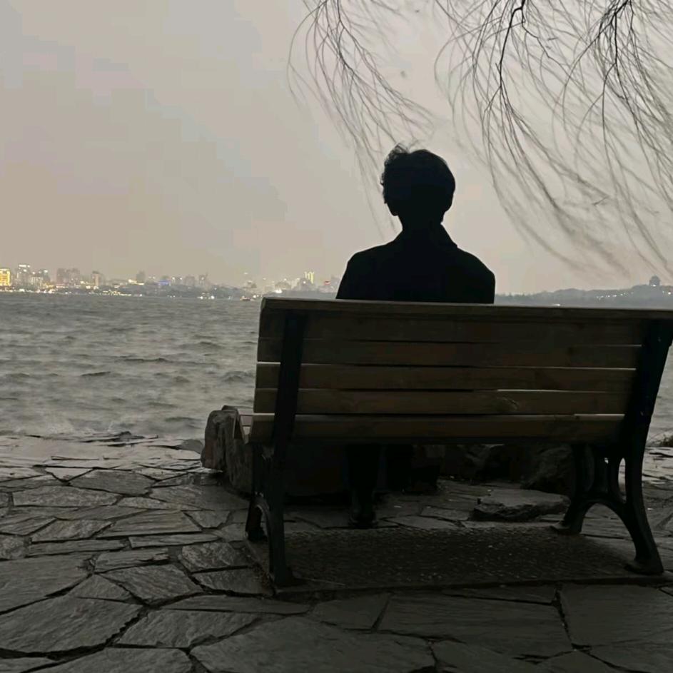 冬月的晚秋(lgm).