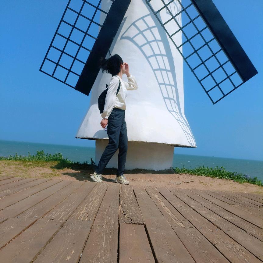 彤彤