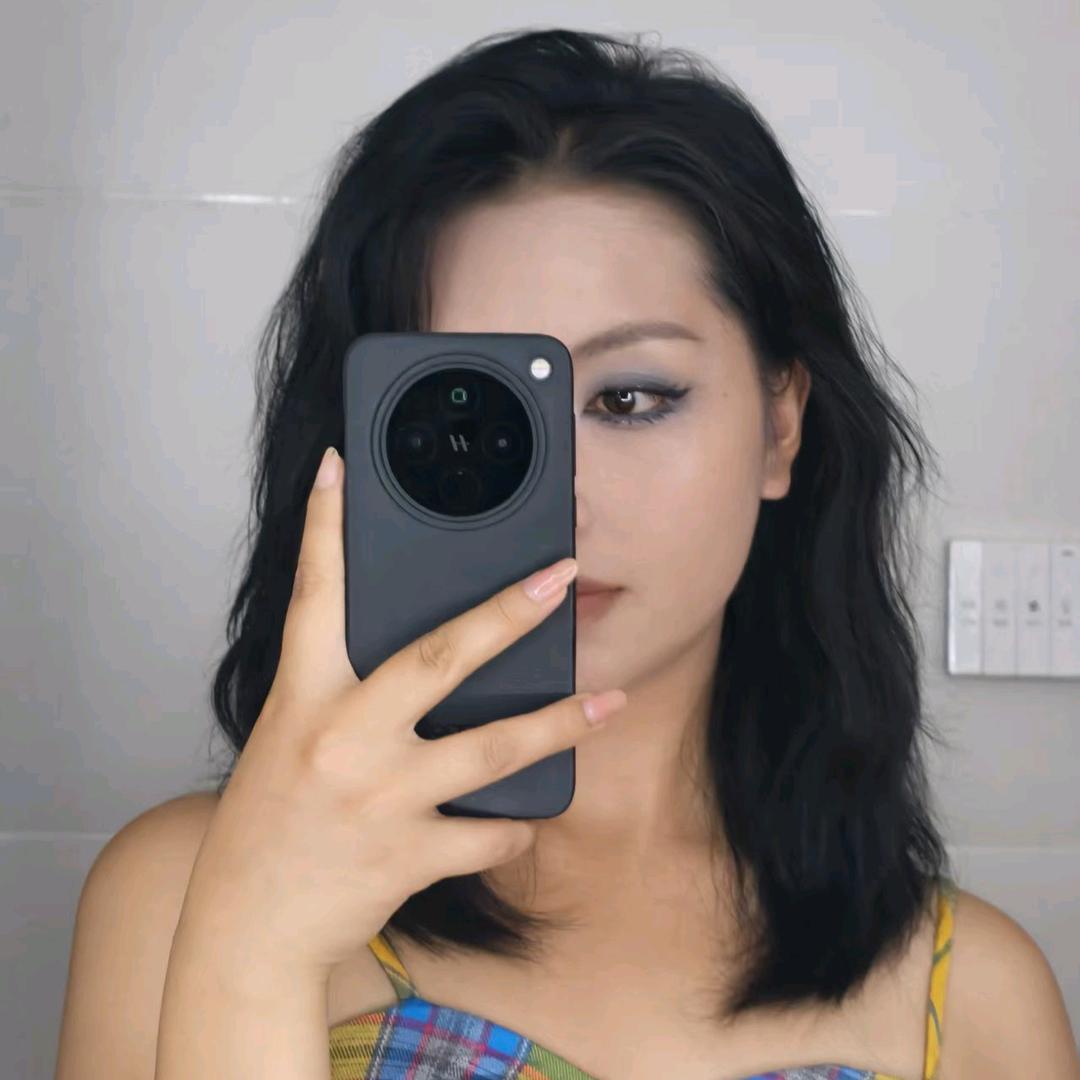 初见美学化妆师橘橘