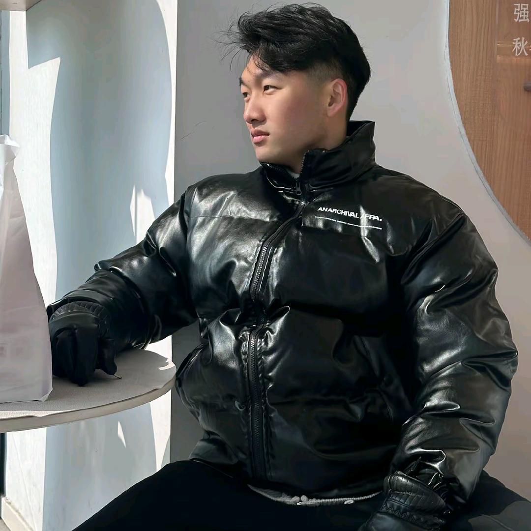 喜欢彭琚的汤尼头像
