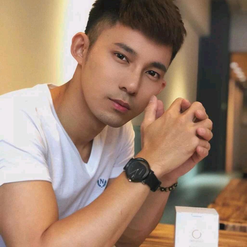 小新不开心