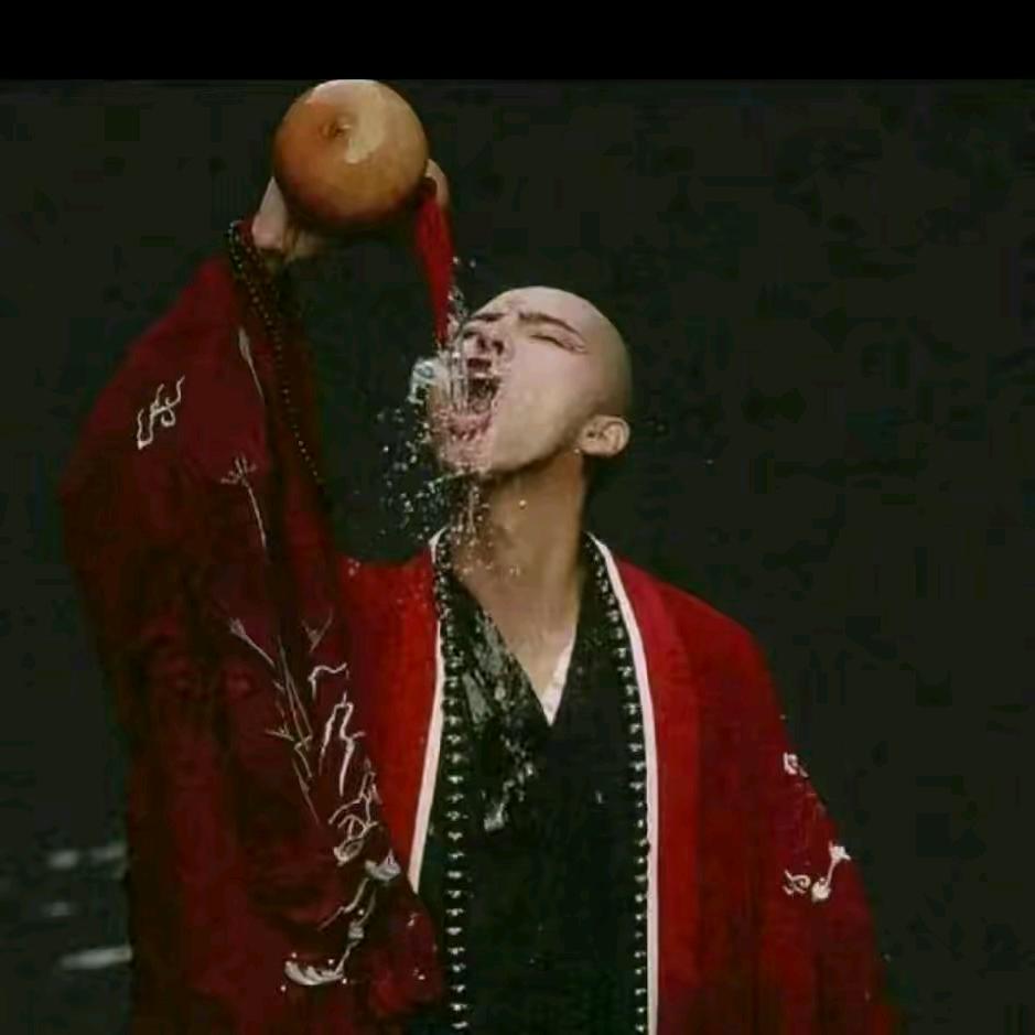 笑着💔ꦿ退场