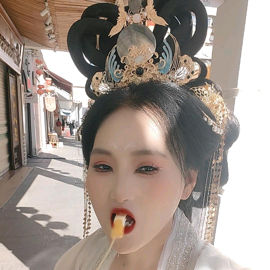 @云间富婆♛
