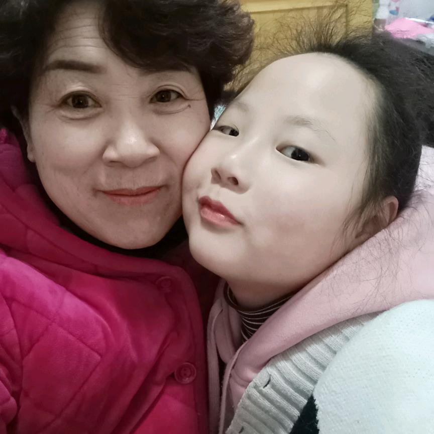 贺怡帆的奶奶👵