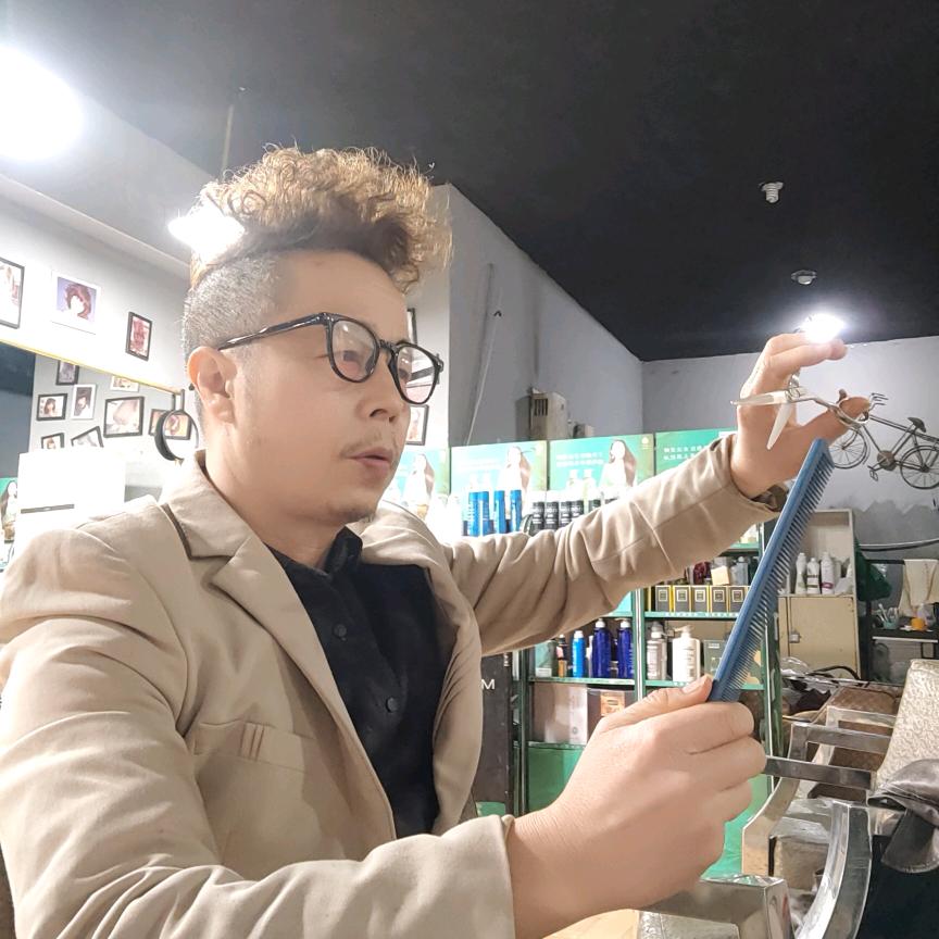 阿山专业发型设计官方号