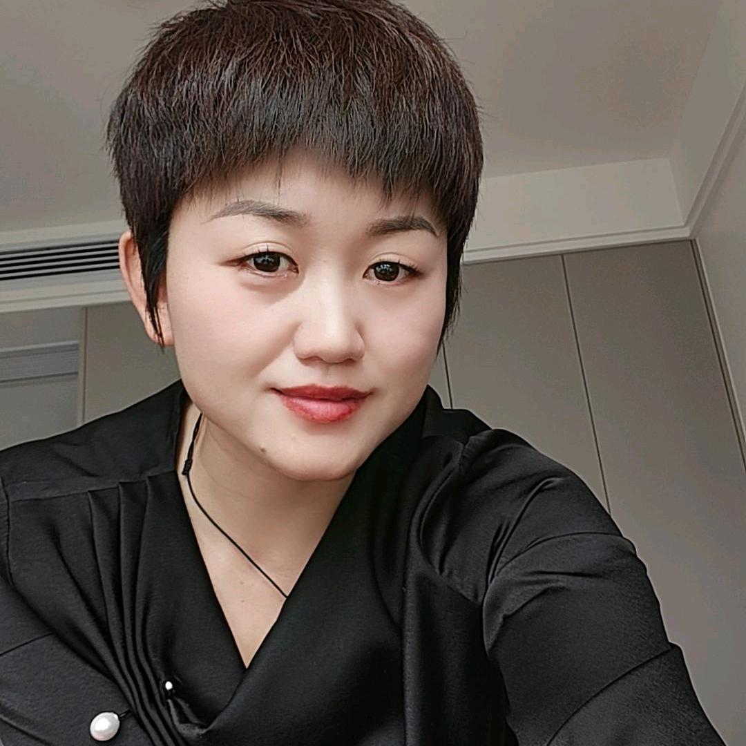 卖锂电池的朱玉玲