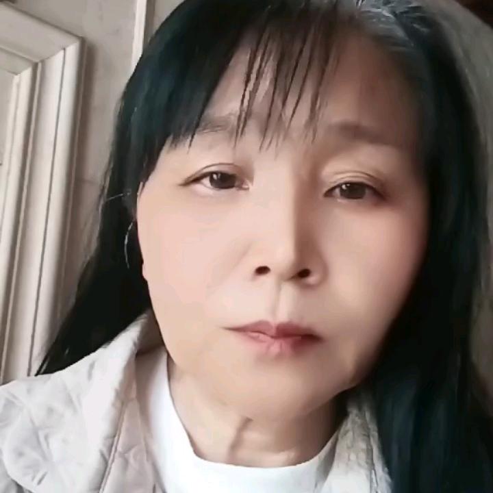 单亲妈妈赚钱养家