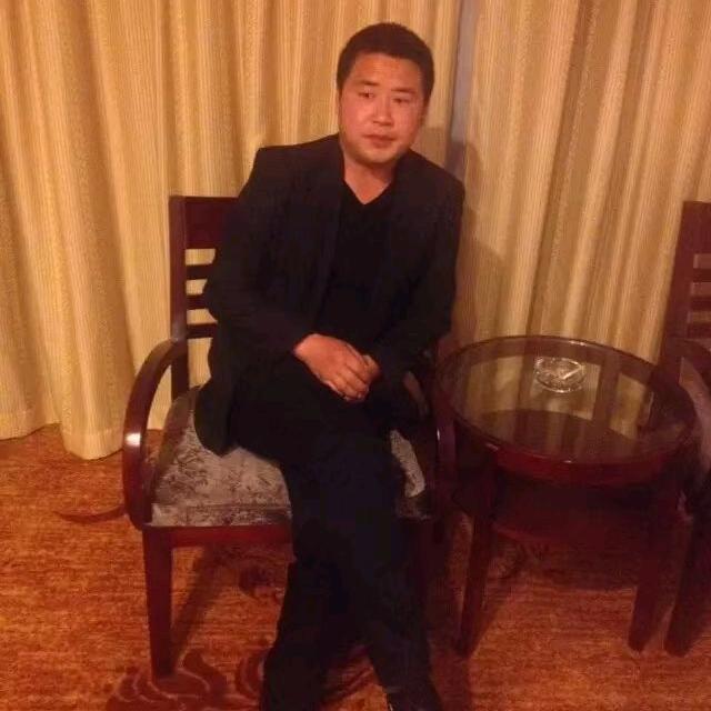 集市摊位置业顾问