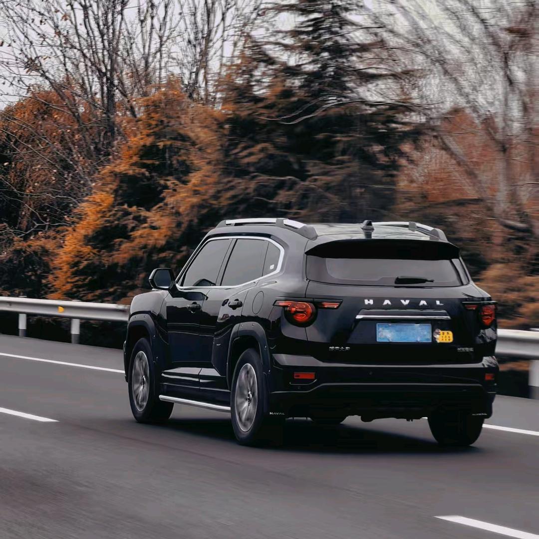 ╲ 小🐟泡╭╯