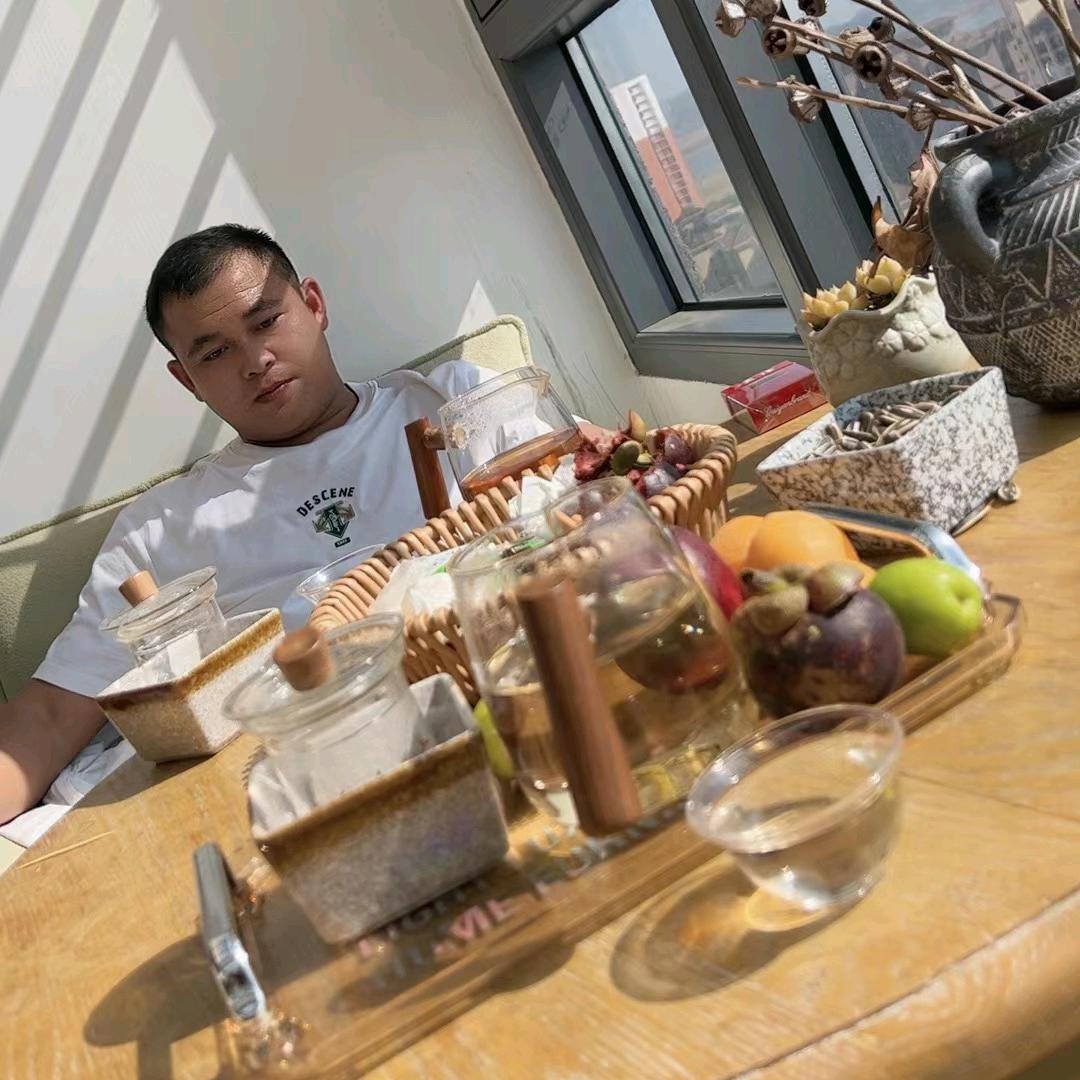 孤  独 的 牧 羊 人