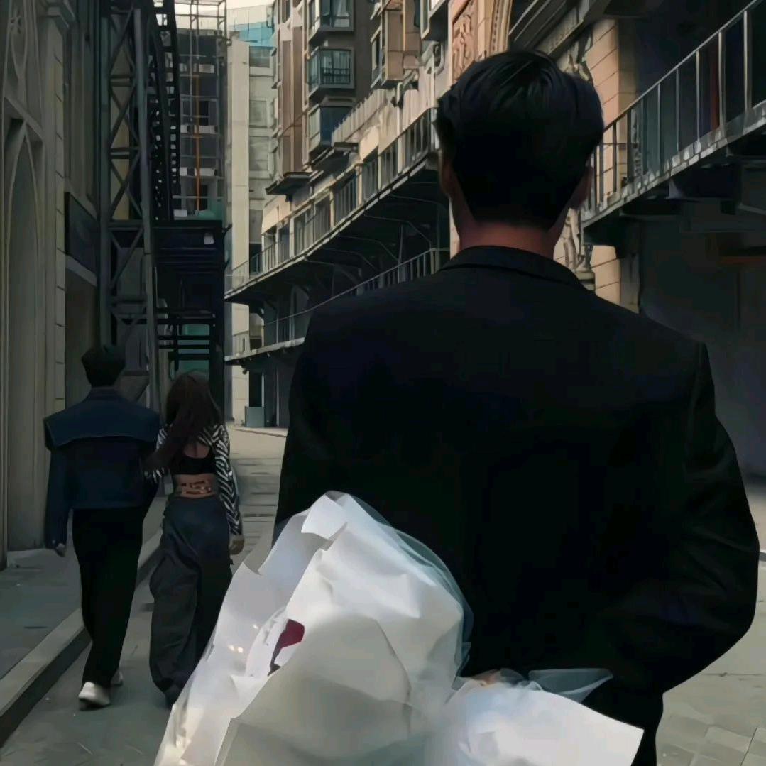 拾起一束光扔给日落