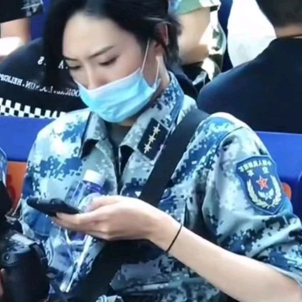 🇨🇳劃過藍天  穿越夢想