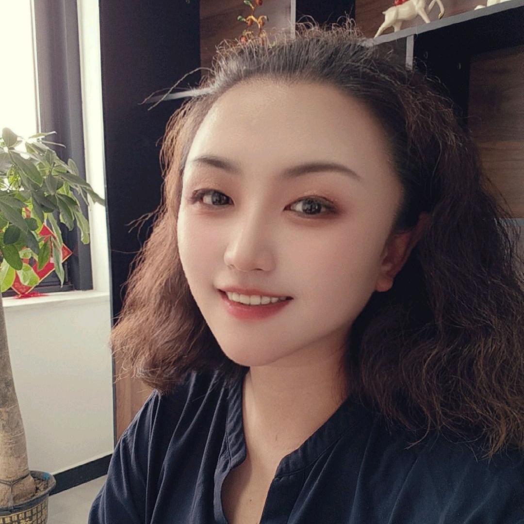 薇琪Vicky往前冲