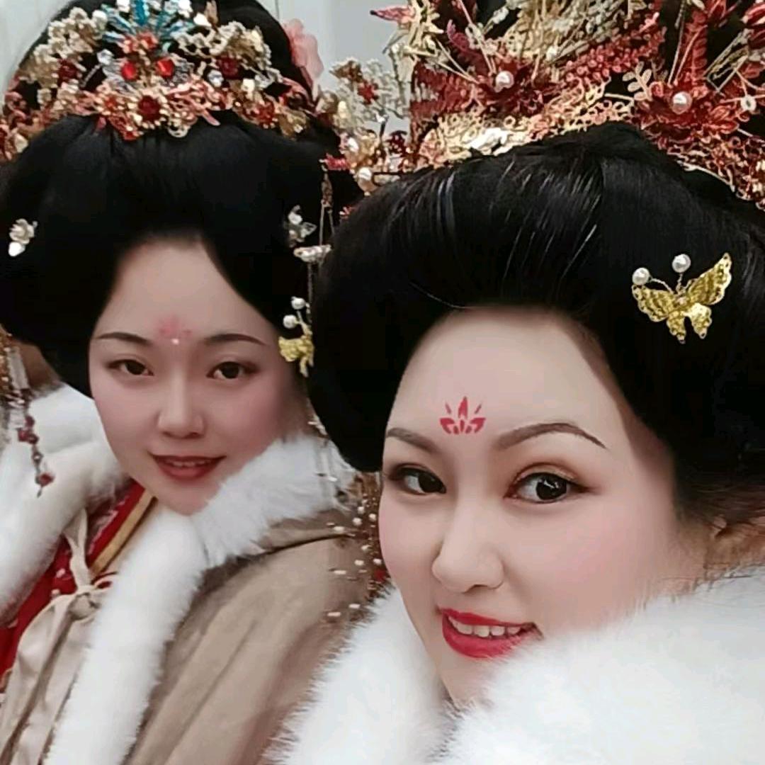 唐安汉服化妆师——李小鱼