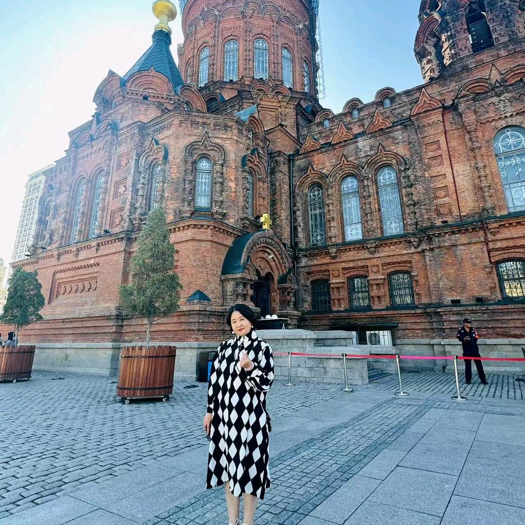 哈喽  静女装严选