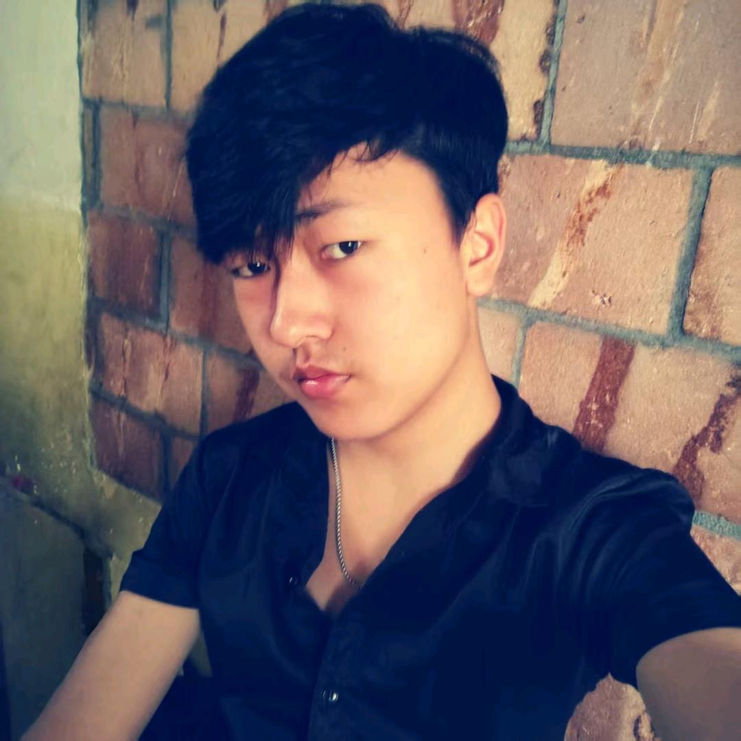 小艾🎼