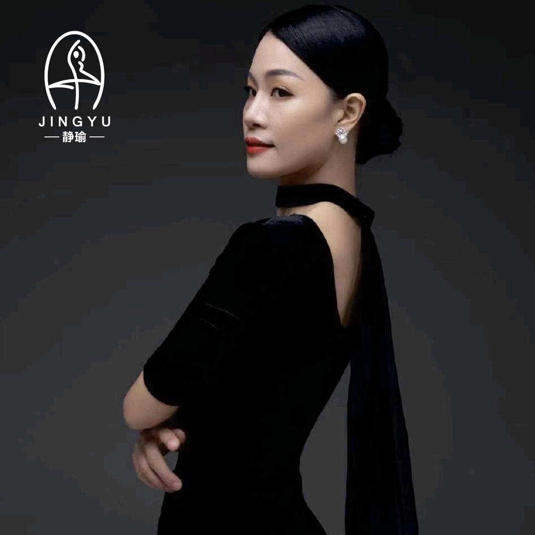 静瑜雅轩