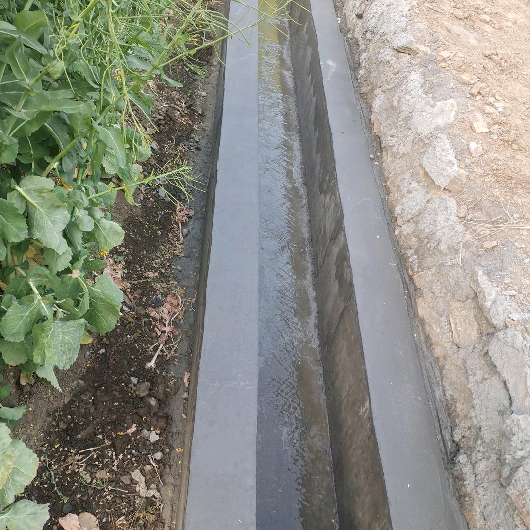 专业修水渠，修路