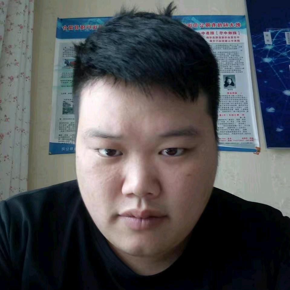 邓振宇