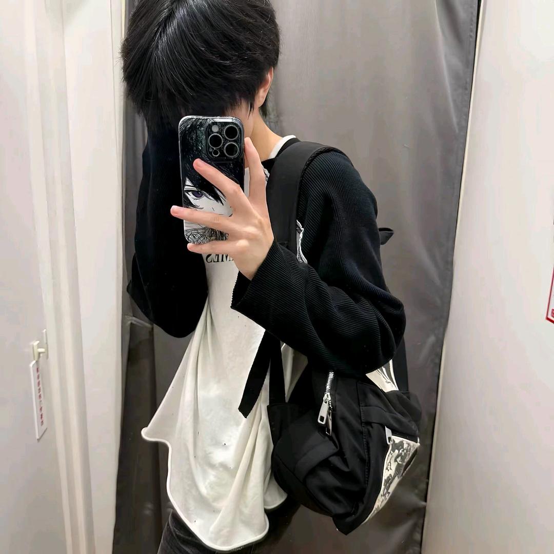 无人与我度红尘