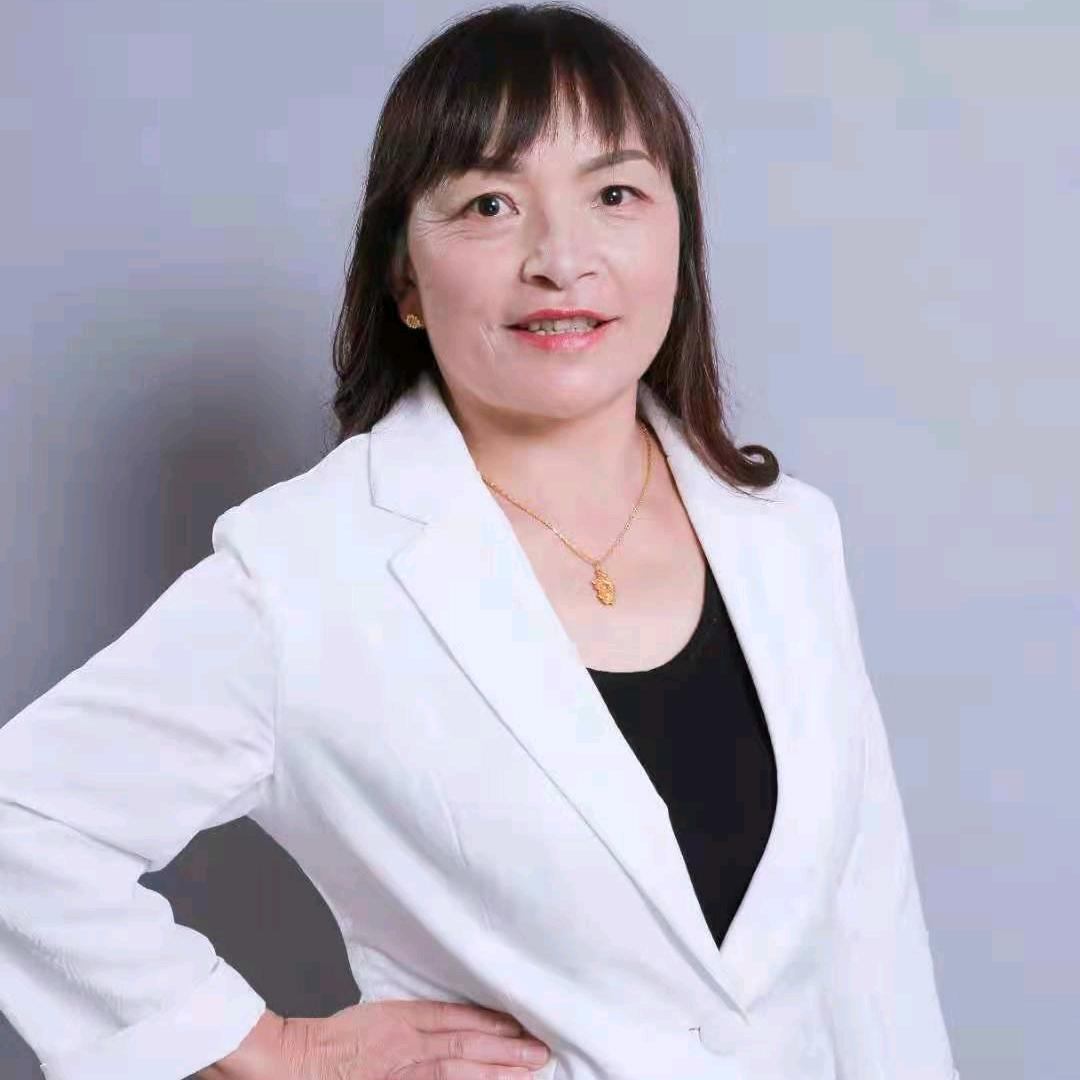 篮蓝姐，首播每天晚八点十六准点直播。