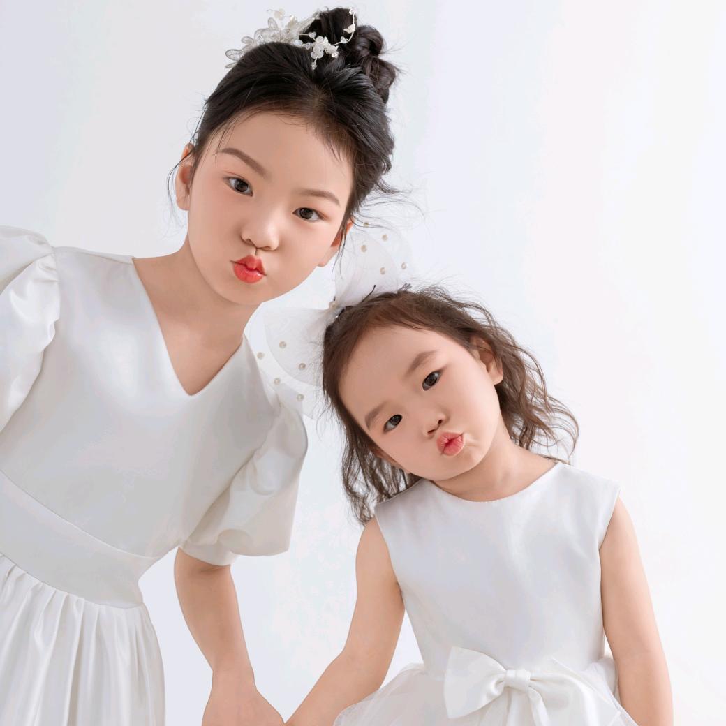 朵朵👩‍❤️‍💋‍👩朵拉