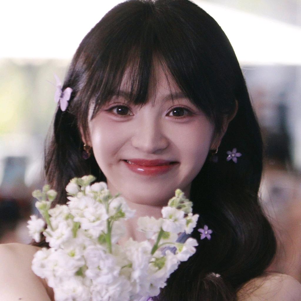 一看就是文化人儿