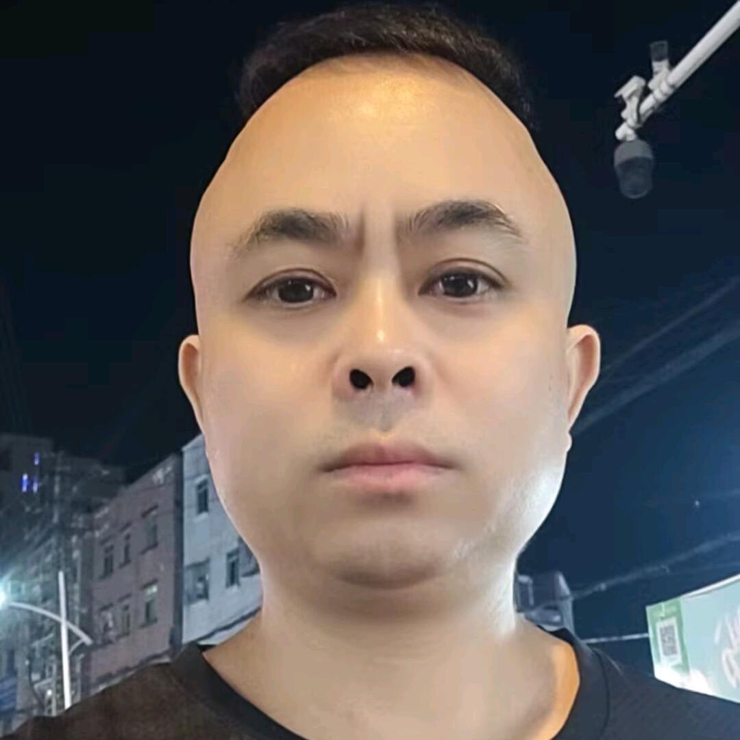戀伱