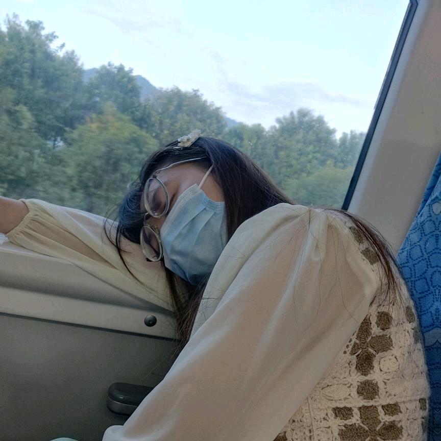 哦哇