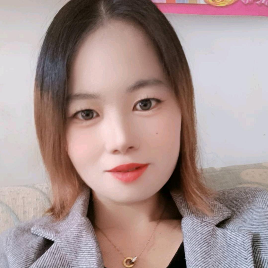 哥哥曾经也是个大帅哥。