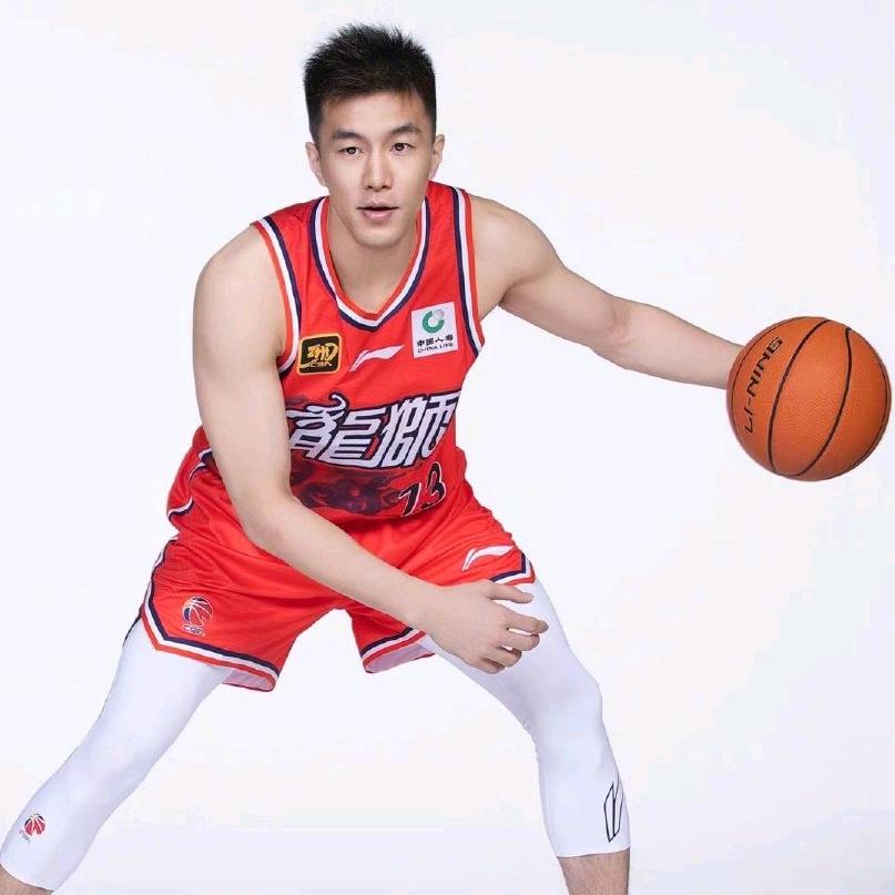 只爱龙狮13号❤️郭艾伦❤️