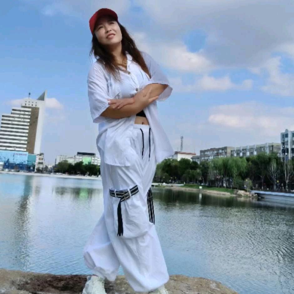 小玲  浪漫之舞曳舞团