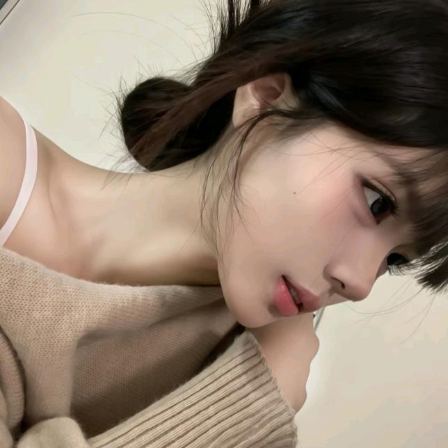 草莓糖葫芦💤