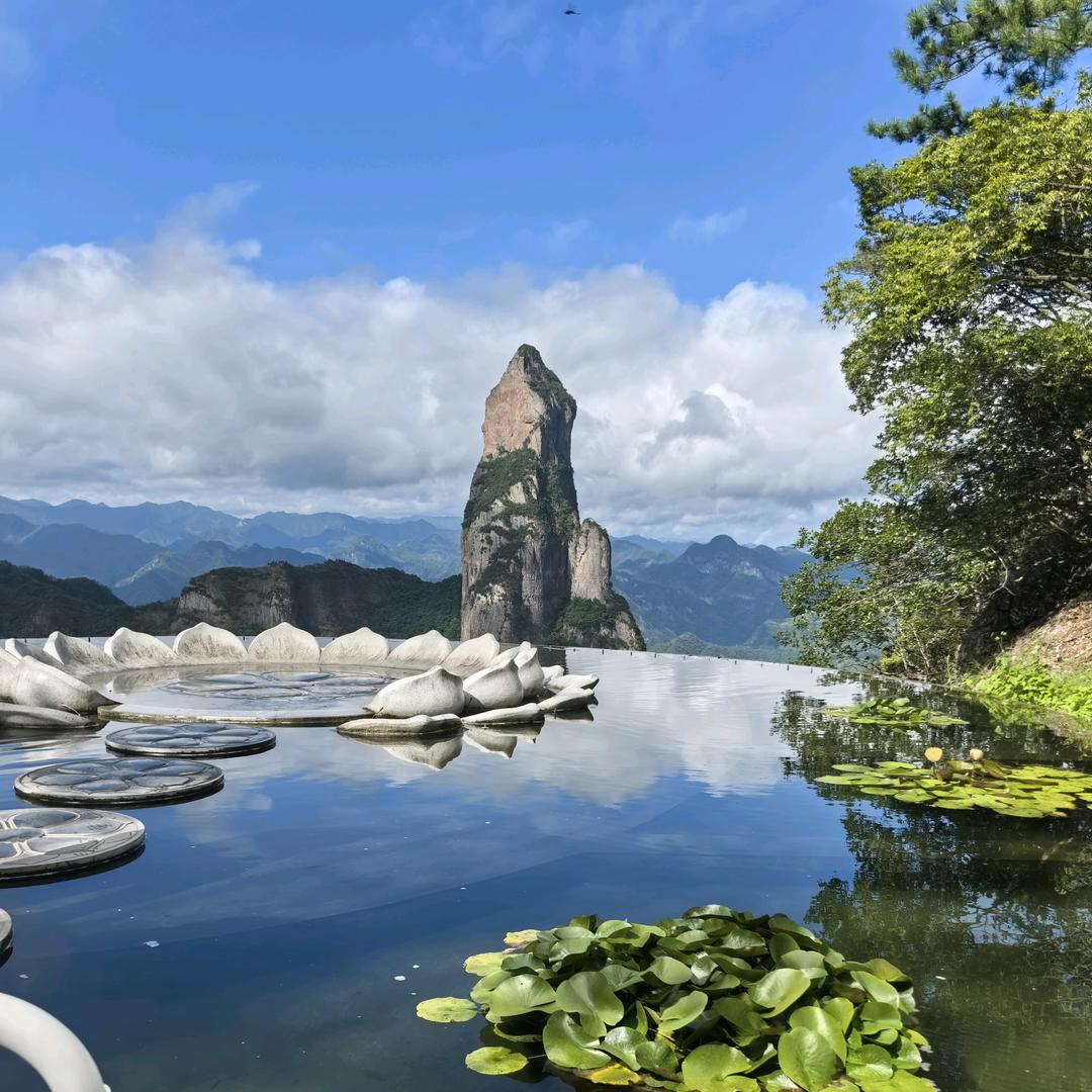 平淡贝琰（yan）