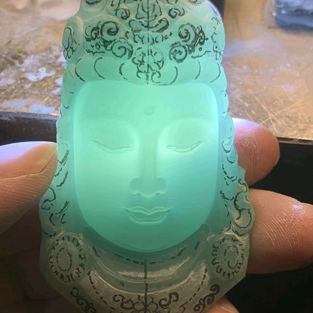 小麦翡翠珠宝