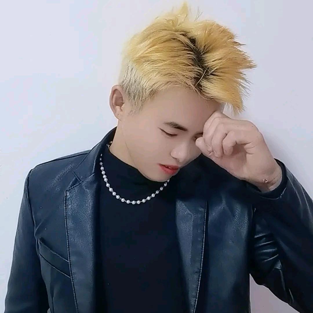 @磊叔  <装脚垫养你＞