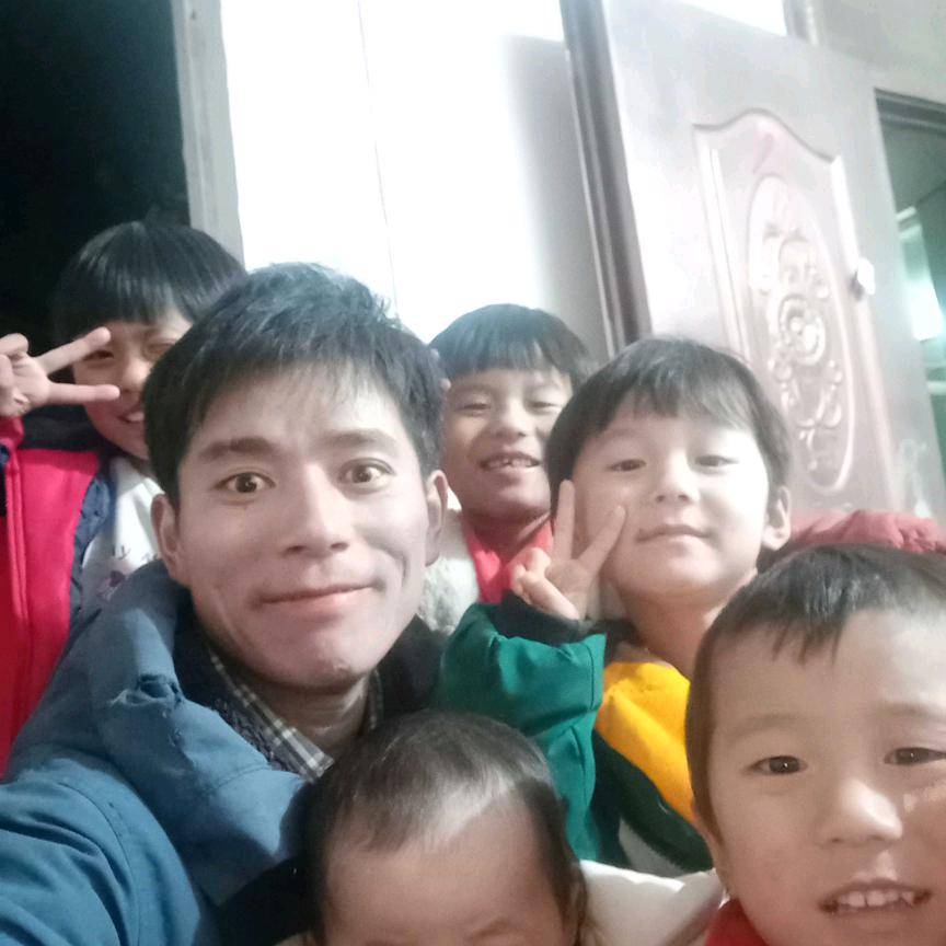 亳州五个孩子的宝爸
