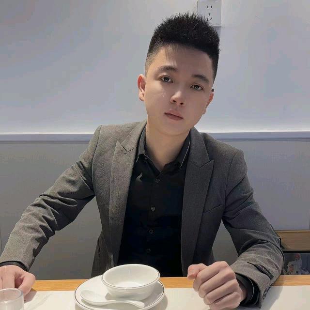 莫少